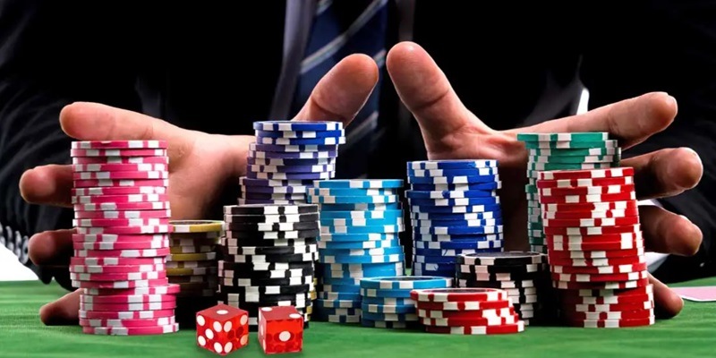 Chip Casino Là Gì? Cùng 99OK Tìm Hiểu Cách Sử Dụng Chip? 6 Phân biệt các loại chip qua chất liệu